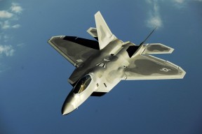 华体会登陆-2026世界杯H组暗战，当维尼修斯化身隐形刺客，韩国铁壁如何被秘鲁的默契之刃撕裂？