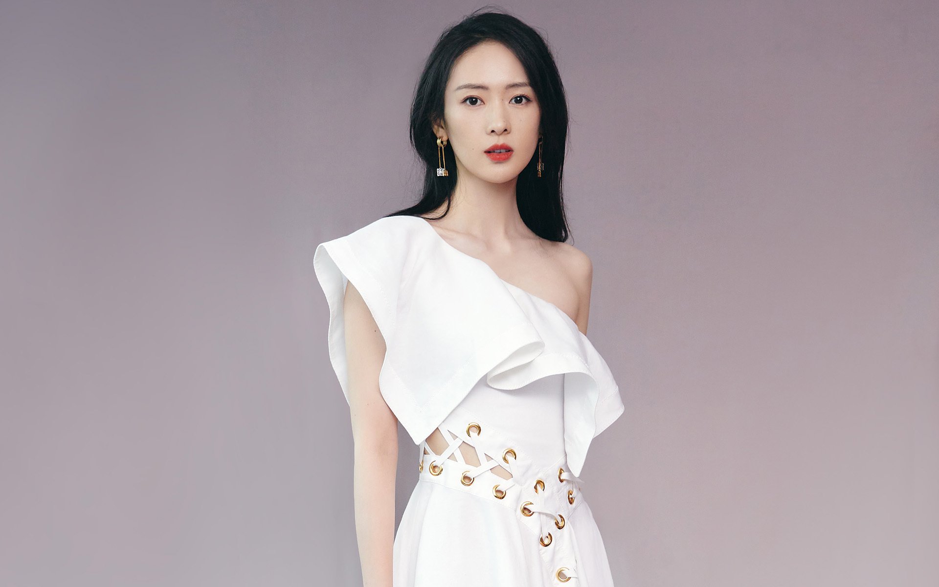 华体会app-终场哨响时,他在银石起跑 第2张 华体会app-终场哨响时,他在银石起跑 第2张